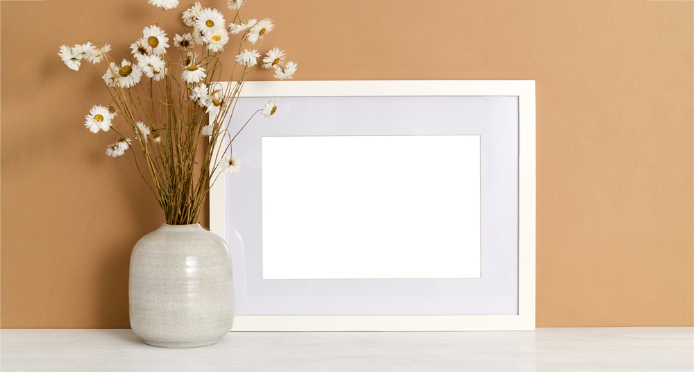 Cadre moderne avec passe-partout blanc Cadre photo blanc avec support intégré