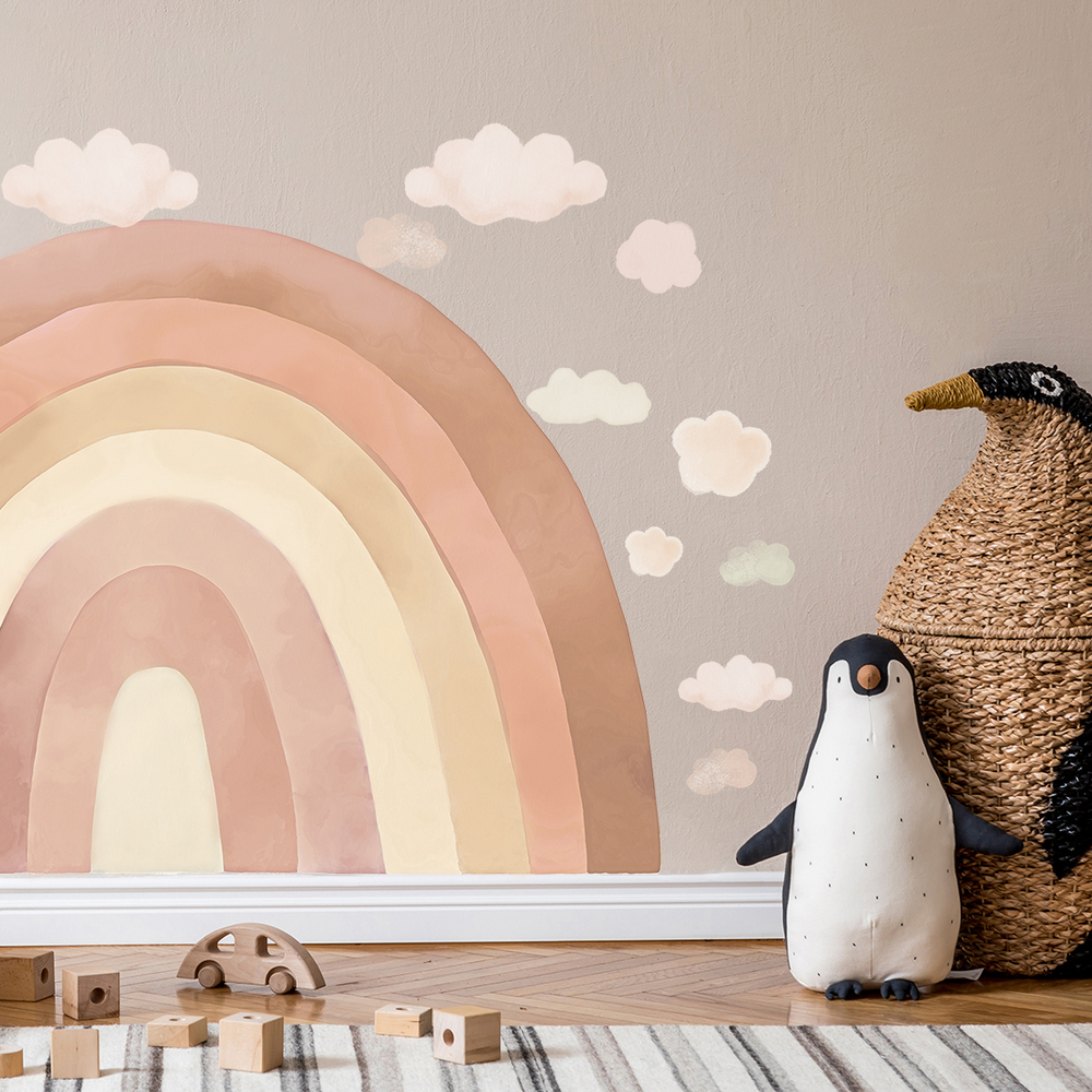 Kinderzimmer dekoriert mit beigefarbenem Regenbogen Sticker
