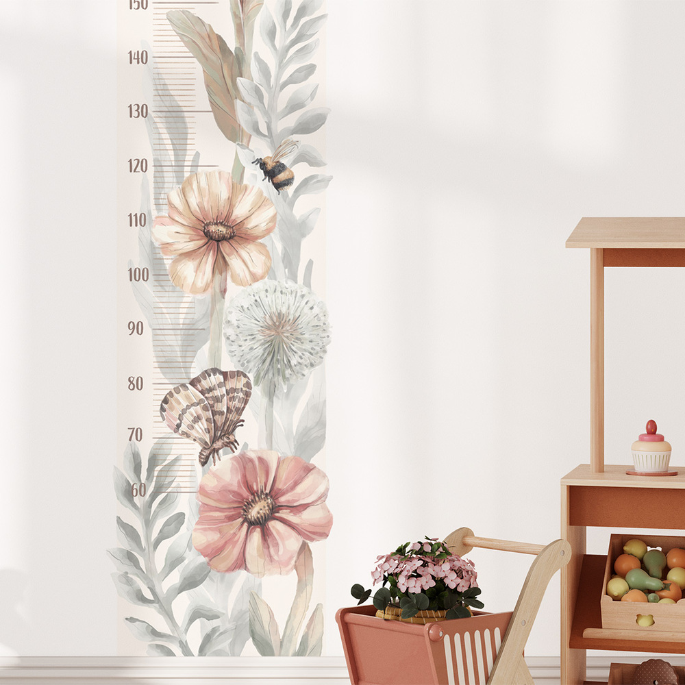 Kinderzimmer dekoriert mit Wildblumen Kindermesslatten Sticker
