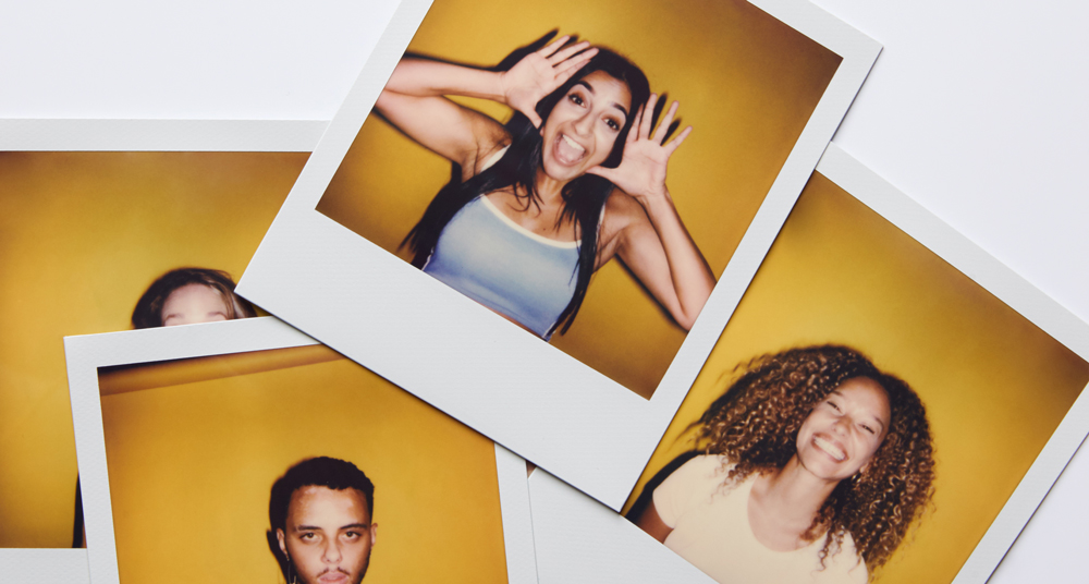 lustige Polaroid Bilder von Jugendlichen