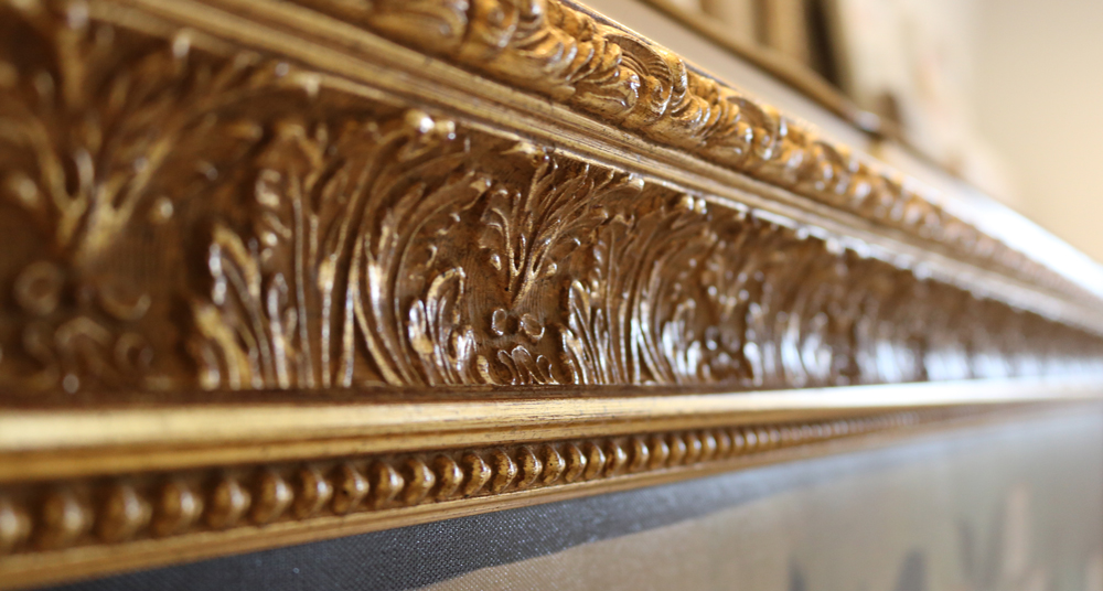Bilderrahmen mit goldener Holzleiste feine Verzierungen eines barocken Bilderrahmens