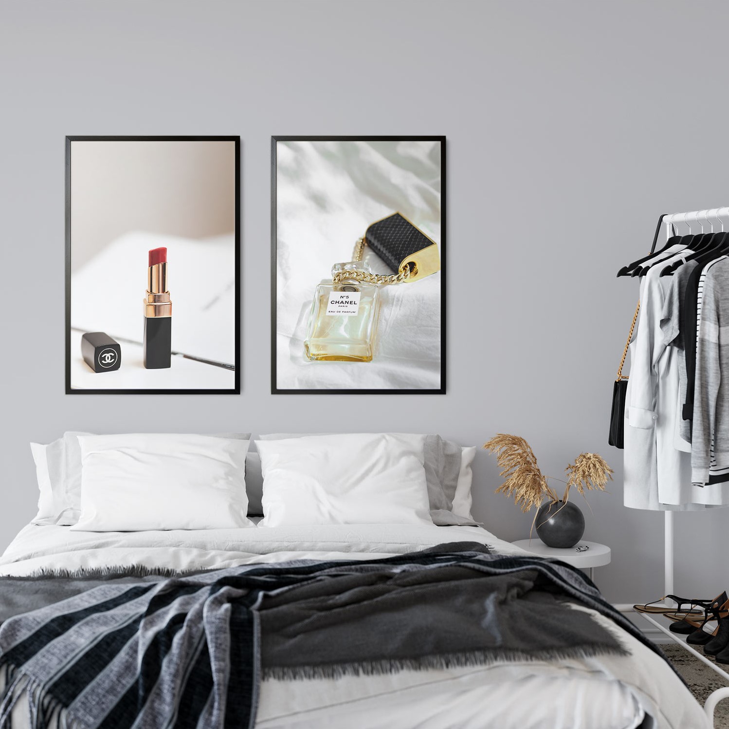 Schlafzimmer mit Wand in der Farbe Mister Gray