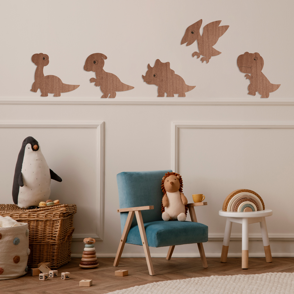 Interior Beispiel -  Wanddekoration aus Sperrholz mit Mahagoni-Furnier "Dino-Set" im Kinderzimmer, Detail 1 "Dino-Set" Wanddeko Holz, Sperrholz mit Mahagoni-Furnier im Kinderzimmer, Detail 1