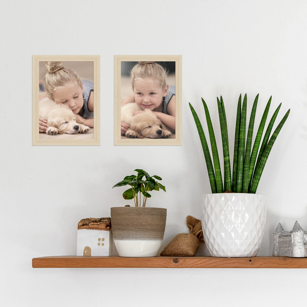 2er 13x18 Bilderrahmen-Set in Natur an Wohnzimmerwand