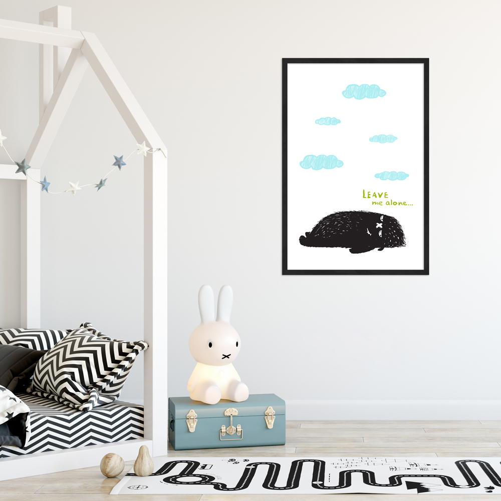 Kinderzimmer dekoriert mit 40x60 Poster "Leave me alone Monsterchen"