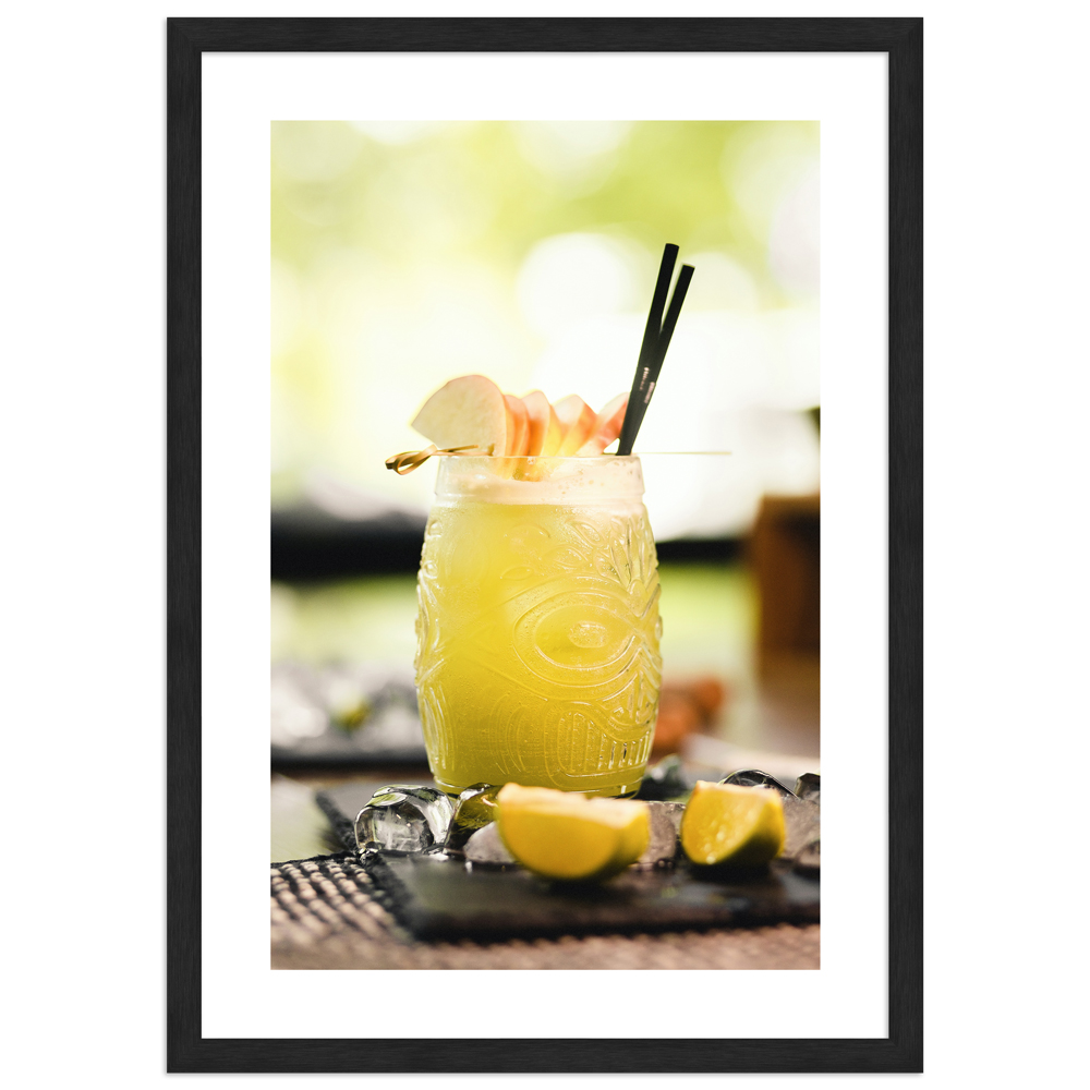 Cocktail Poster "Sommerliebling" in schwarzem Rahmen