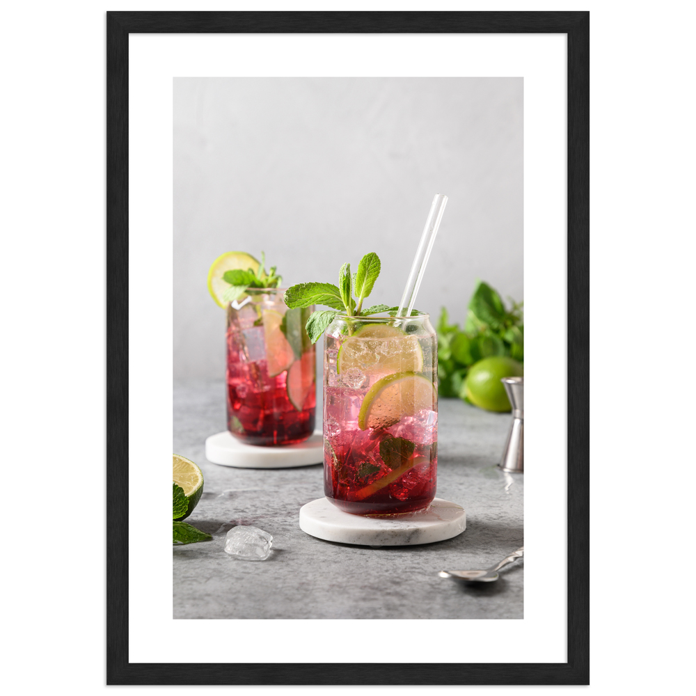 Cocktail Poster "Raspberry cocktail" in schwarzem Rahmen