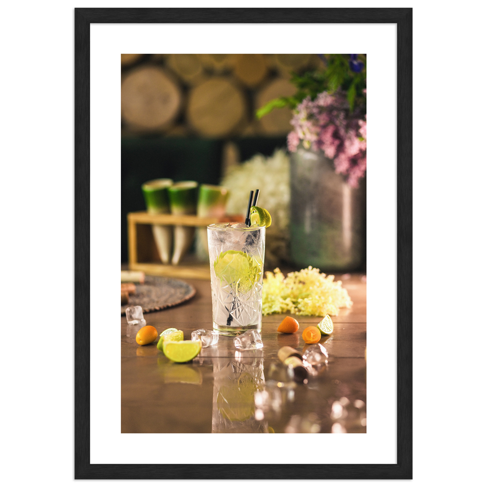 Cocktail Poster "Refreshing" in schwarzem Rahmen