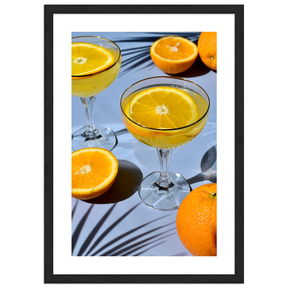 Cocktail Poster "Cocktail with orange" in schwarzem Rahmen