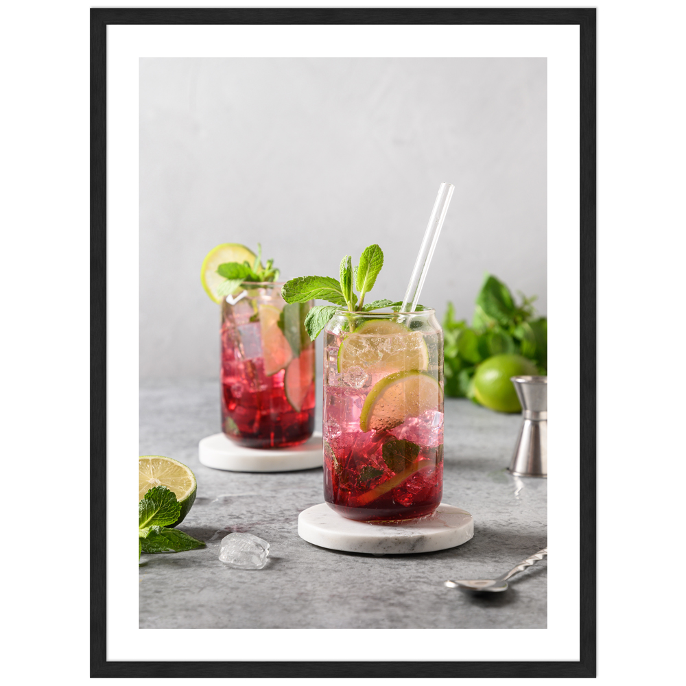 30x40 cm Cocktail Poster "Raspberry cocktail" in schwarzem Rahmen