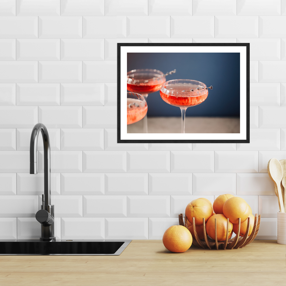 "Lavendel-Aperitif" 30x40 cm Poster in moderner Küche