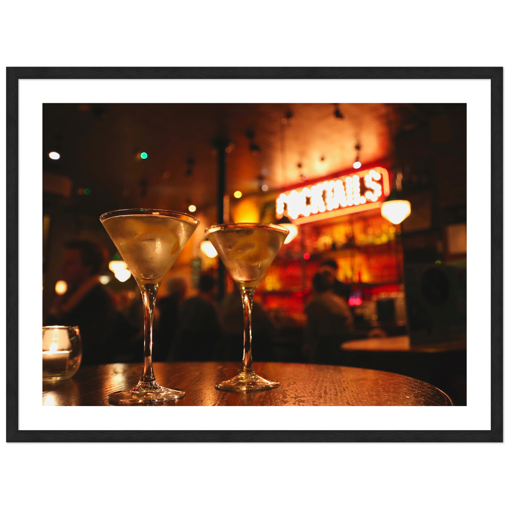 30x40 cm Cocktail Poster "Saturday night" in schwarzem Rahmen