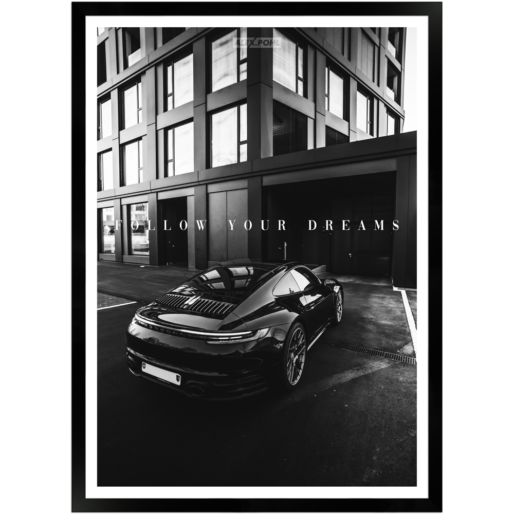 gerahmtes schwarz-weiß Poster eines Sportwagen