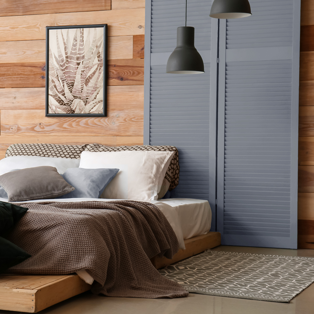modernes Schlafzimmer mit Akzenten des Lackes Smokey Eyes