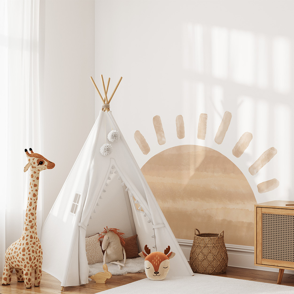 Wand dekoriert mit beigefarbener Sonne Wandsticker