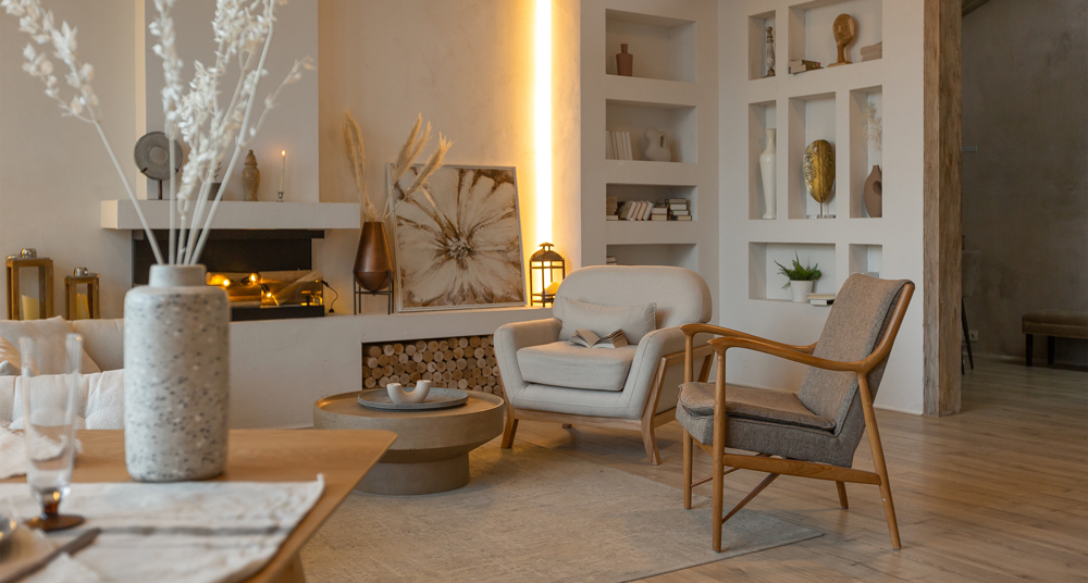 Wohnzimmer im Einrichtungsstil Landhaus Bilderrahmen in einem Wohnzimmer im Landhausstil